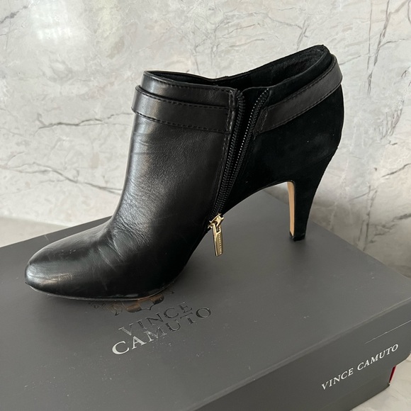 Vince Camuto heels - Picture 3 of 5